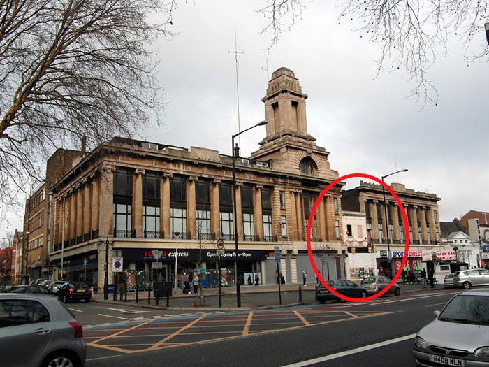 владельцы домов отказавшиеся переезжать, жители домов отказавшиеся их продавать, владельцы домов отказавшиеся покидать