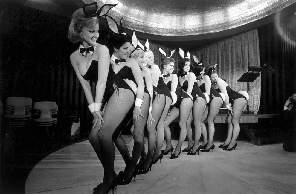 Исторические фотографии девушек-'кроликов' Playboy, сделанные 55 ...