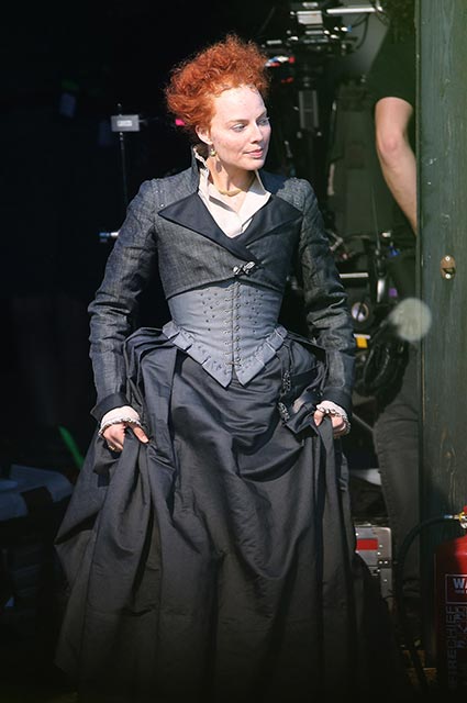 Марго Робби в роли Елизаветы I, Марго Робби в гриме, Марго Робби изменилась до неузнаваемости, Марго Робби полностью изменилась