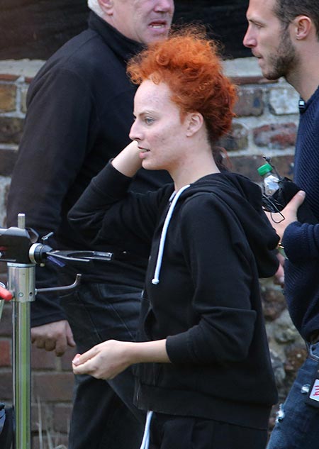 Марго Робби в роли Елизаветы I, Марго Робби в гриме, Марго Робби изменилась до неузнаваемости, Марго Робби полностью изменилась