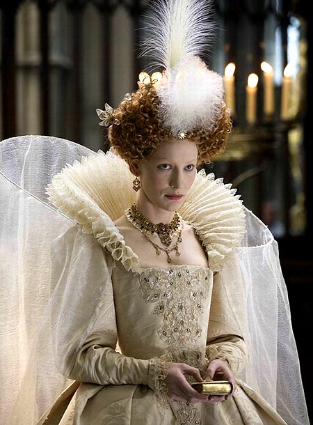 Марго Робби в роли Елизаветы I, Марго Робби в гриме, Марго Робби изменилась до неузнаваемости, Марго Робби полностью изменилась