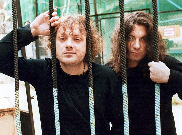 самоубийства фанатов, погибшие фанаты