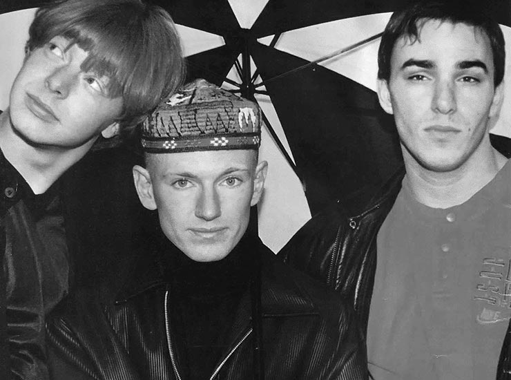 самоубийства фанатов, погибшие фанаты