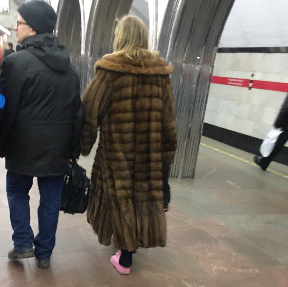 мода петербургского метро, мода метро, модники в транспорте, странные пассажиры метро 