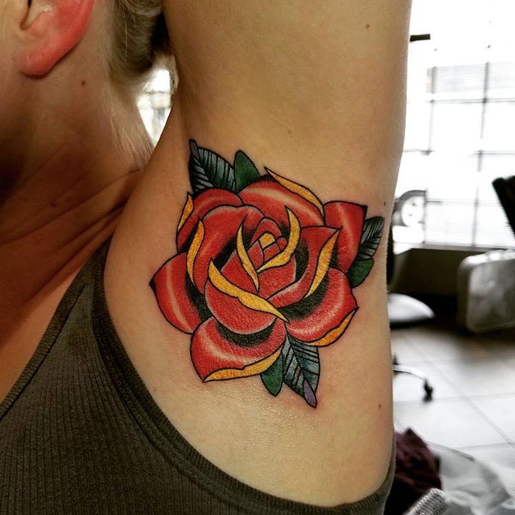 Татуировки под мышками, тату под мышками