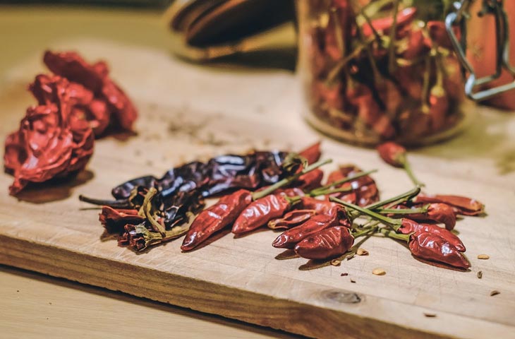 Польза и вред: что происходит с нашим организмом, когда мы едим острую пищу что происходит когда мы едим острое, влияние острого на организм, польза и вред острого