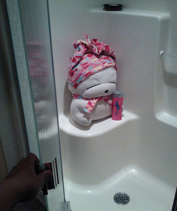 история мягкой игрушки, фотографии игрушек, девочка оставила игрушку