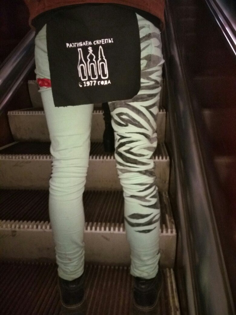 мода петербургского метро, мода метро, модники в транспорте, странные пассажиры метро 