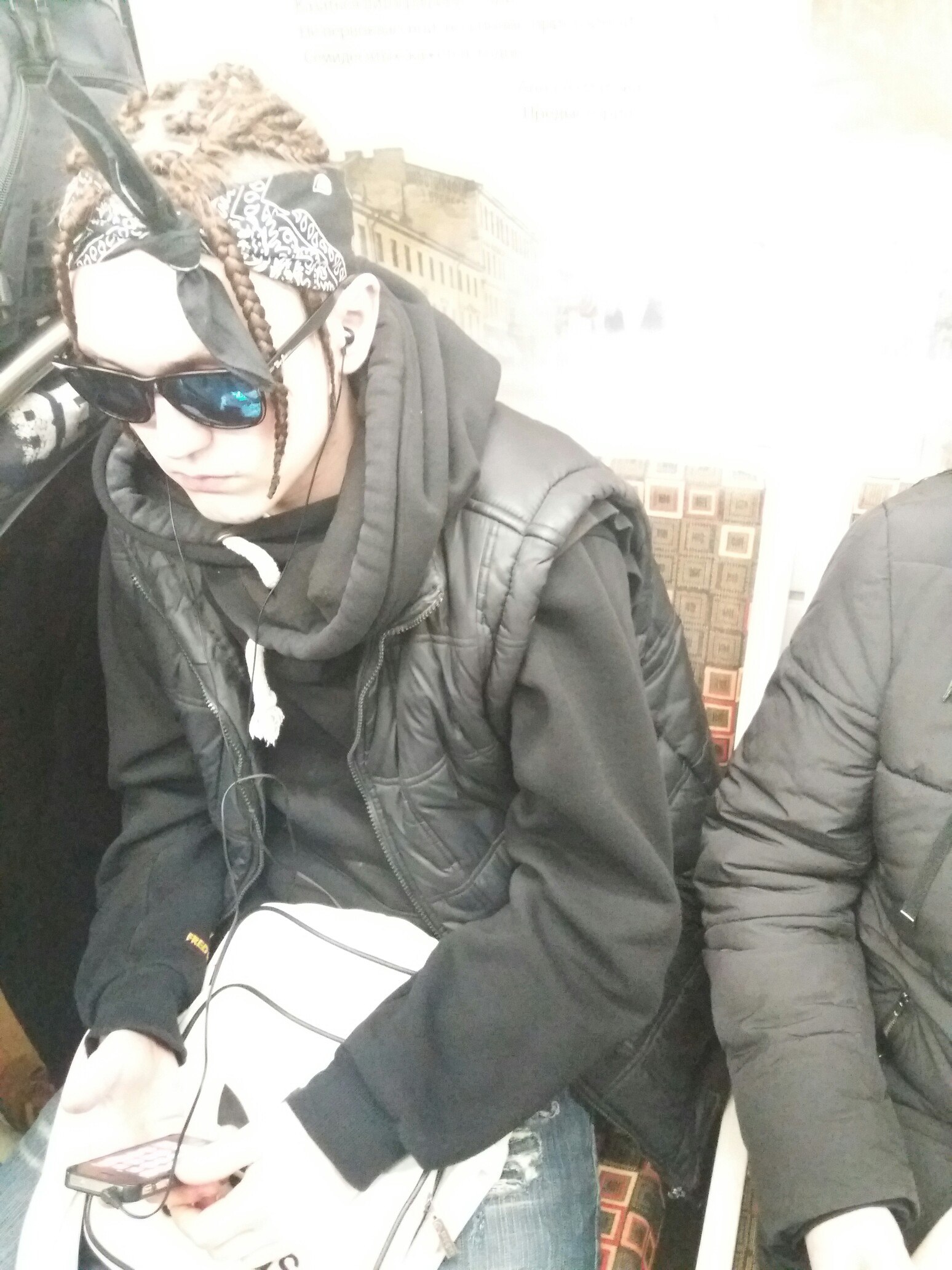 мода петербургского метро, мода метро, модники в транспорте, странные пассажиры метро 