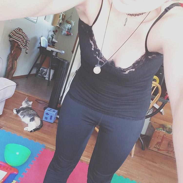 Скрипичные бёдра, violin hips, hip dips, углубления на бёдрах