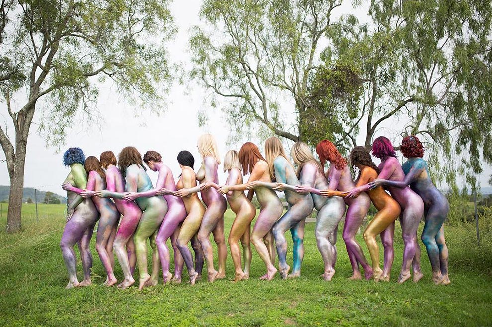 женщины в блёстках, женщины бодипозитив блёстки