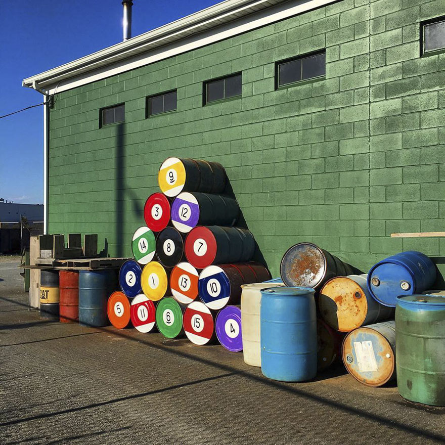 Художник украшает улицы Нью-Йорка, Том Боб