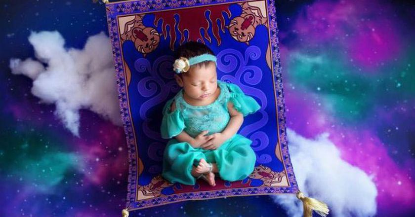 фотосессия младенцев в стиле диснеевскийх принцесс, новорожденные в образах диснеевских принцесс, младенцы принцессы Диснея