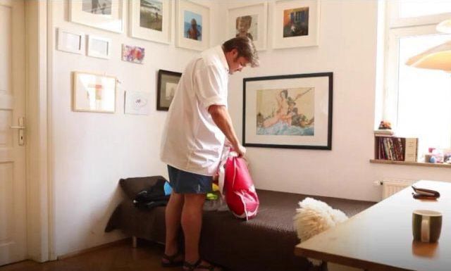 Бенджамин Дэвид, Benjamin David, плавает на работу каждый день, ненавидит час пик плавает на работу