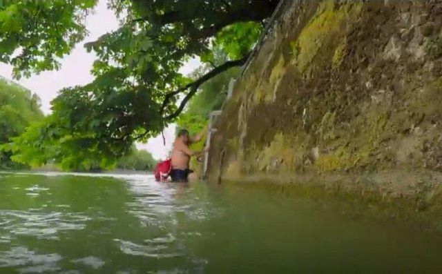 Бенджамин Дэвид, Benjamin David, плавает на работу каждый день, ненавидит час пик плавает на работу