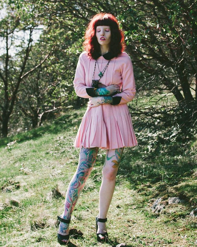 Кейтин Стиклс — девушка с синдромом кошачьего глаза, чья необычная внешность не помешала ей стать моделью Кейтин Стиклс, Caitin Stickels,Кейтин Киттен, Caitin Kitten, модель с синдромом кошачьего глаза