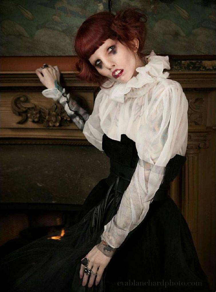 Кейтин Стиклс — девушка с синдромом кошачьего глаза, чья необычная внешность не помешала ей стать моделью Кейтин Стиклс, Caitin Stickels,Кейтин Киттен, Caitin Kitten, модель с синдромом кошачьего глаза