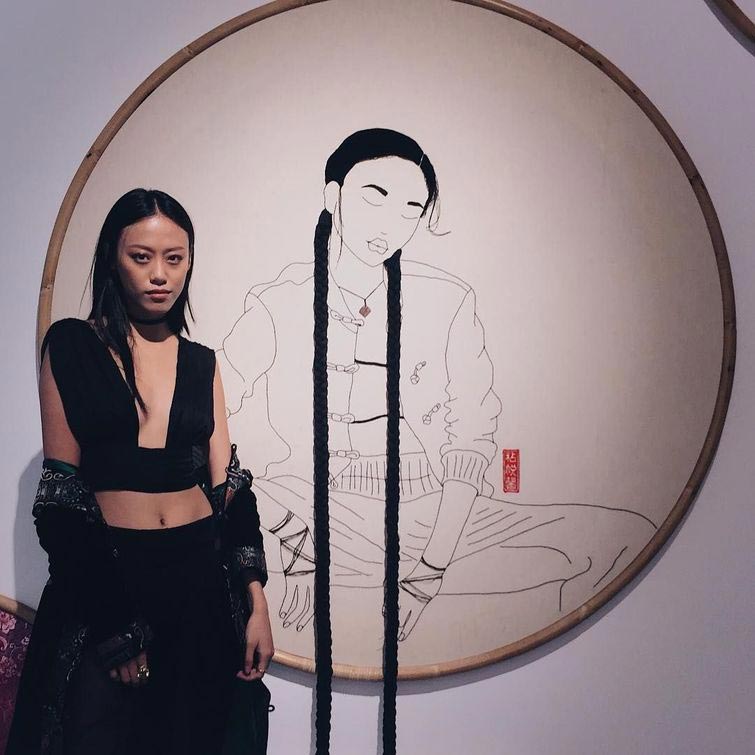 вышитые портреты девушек, портреты девушек с объёмными 3D-волосами, Шина Лиам, Sheena Liam