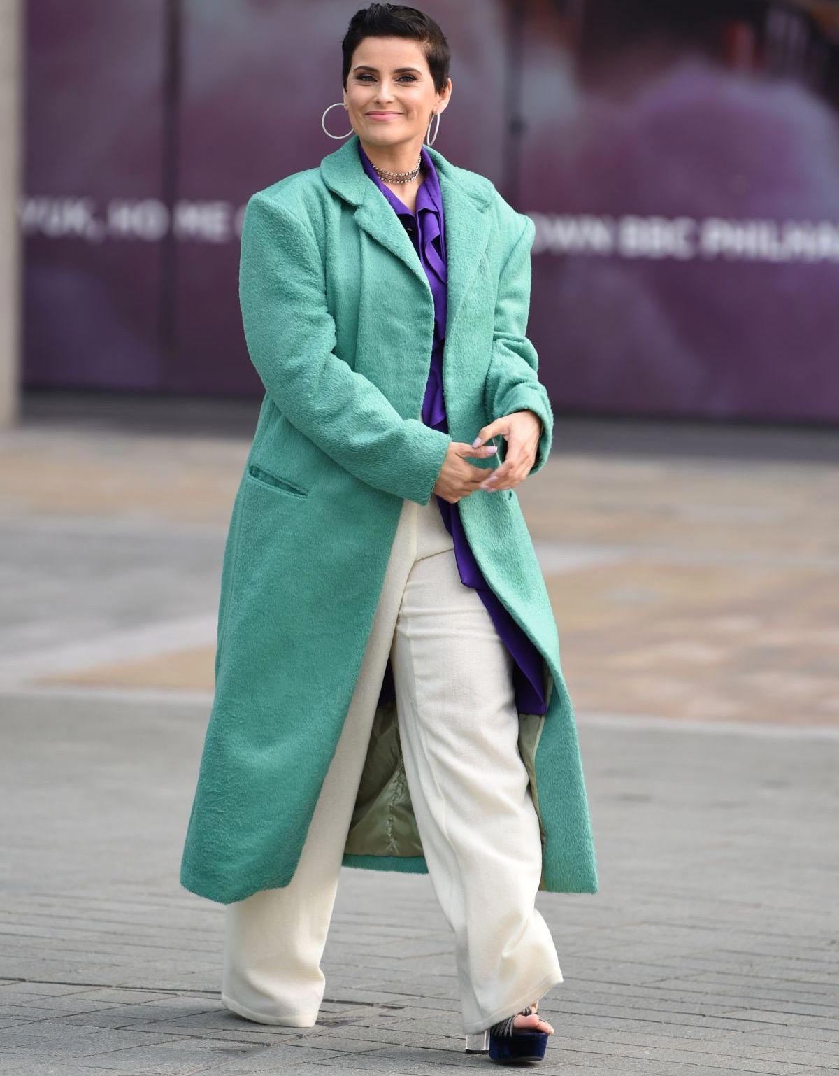 нелепые наряды звёзд, самые безвкусные наряды знаменитостей