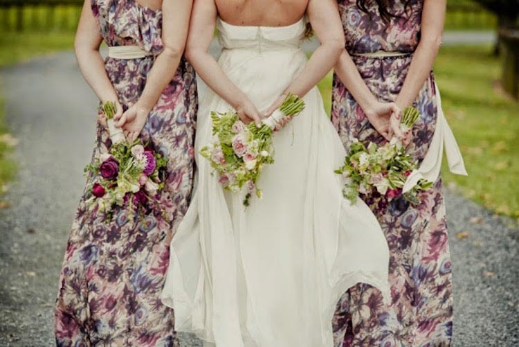 цветочные платья подружек невесты, платья с цветами подружки невесты