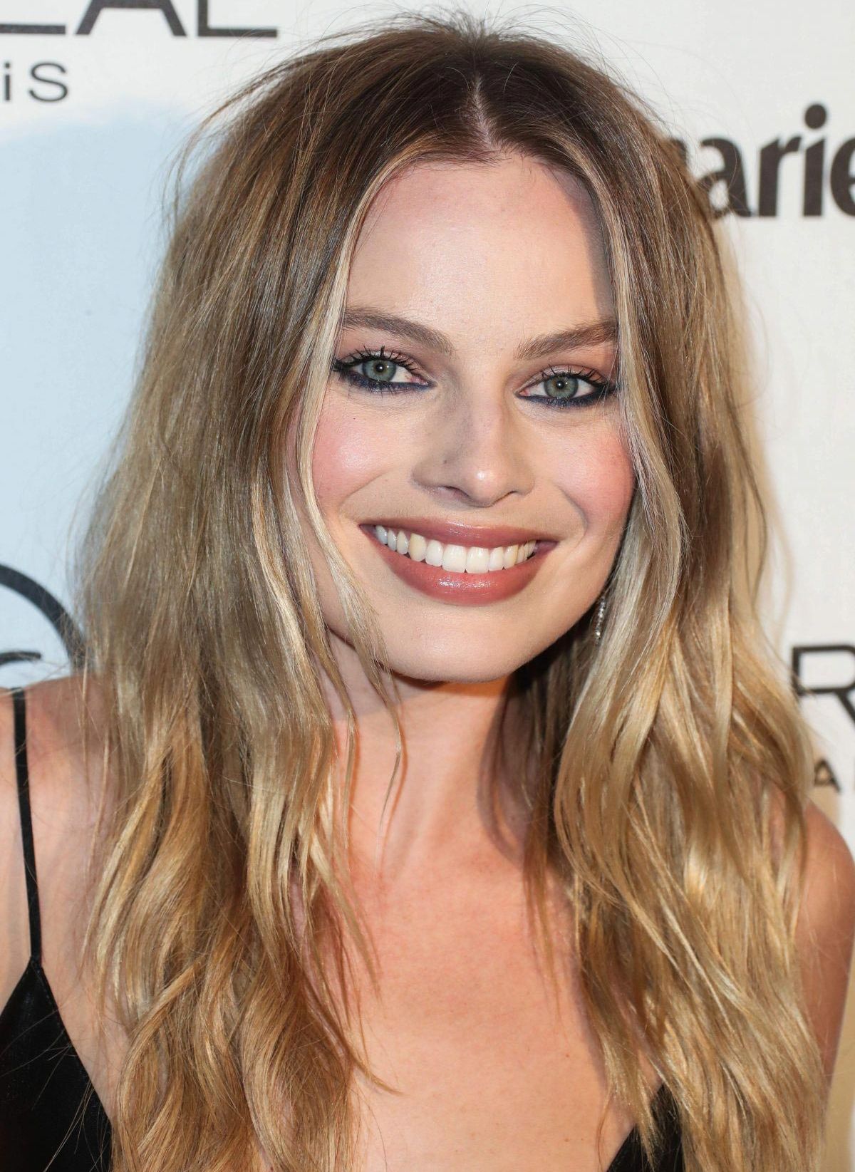 звёзды которые выглядят старше, знаменитости которые выглядят старше своих лет