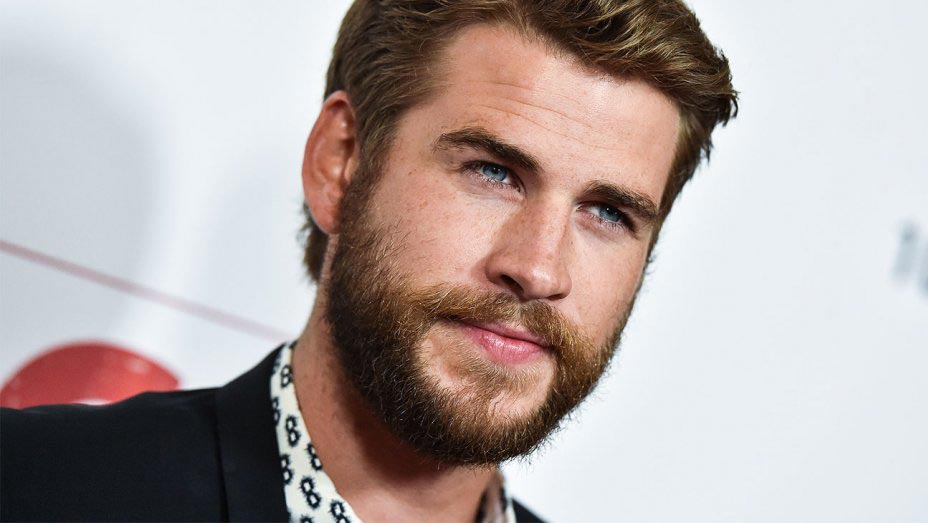 звёзды которые выглядят старше, знаменитости которые выглядят старше своих лет