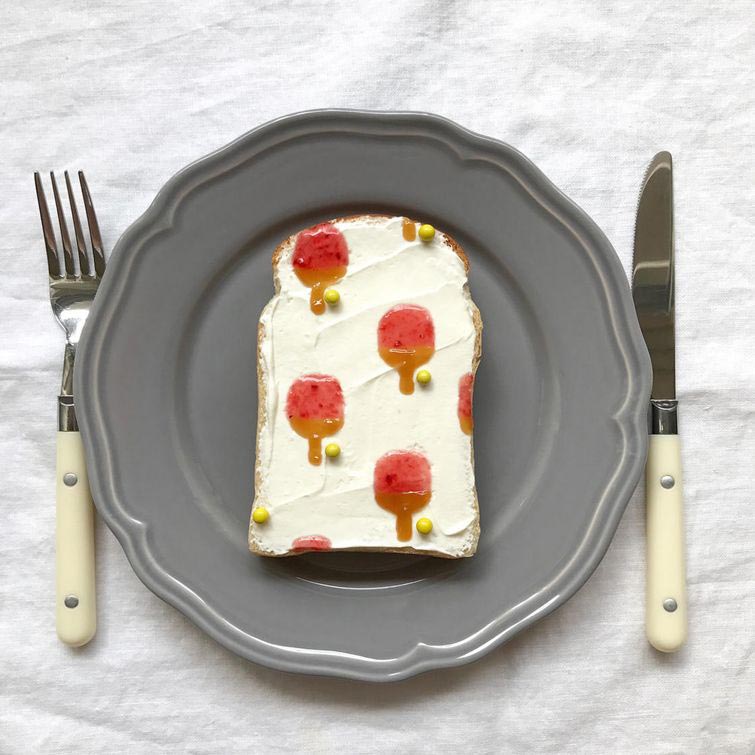 рисунки на тостах, тосты с узорами, дизайн еды, кулинарный дизайнер