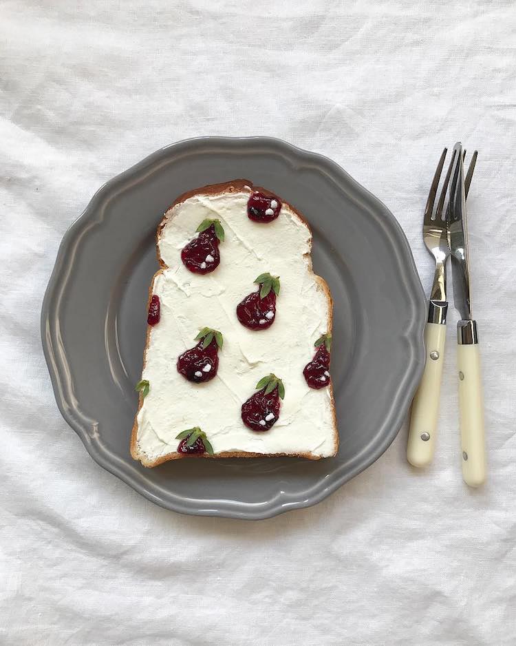 рисунки на тостах, тосты с узорами, дизайн еды, кулинарный дизайнер