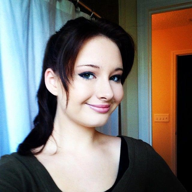 копия Дженнифер Лоуренс, двойник Дженнифер Лоуренс, похожа на Дженнифер Лоуренс, Алексия Майер