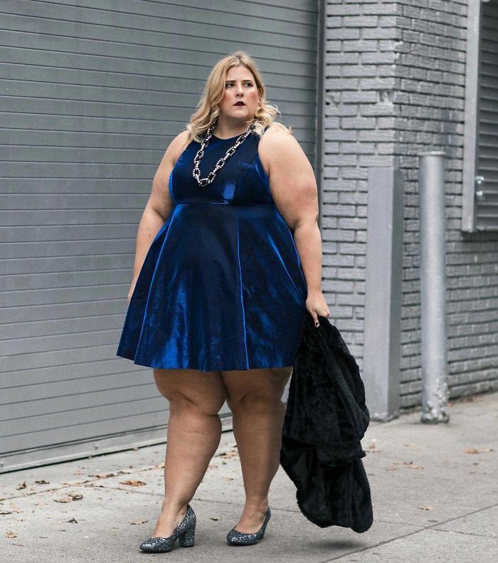 Толстые женщины в платьях