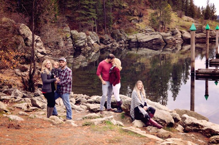 Многие люди увидели себя в рождественской открытке этой семьи и это очень смешно смешная рождественская открытка, смешное рождественское фото, смешные семейные фотографии, смешная фотография Рождество