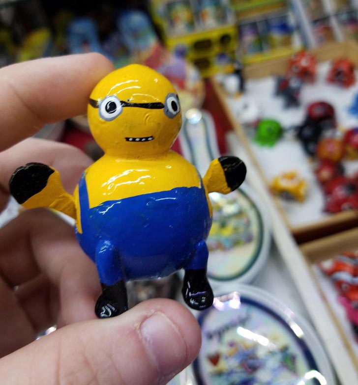 25 жутковатых вещей, найденных на распродажах, от которых мурашки по коже жуткие вещи найденные на распродажах, странные вещи найденные на барахолках