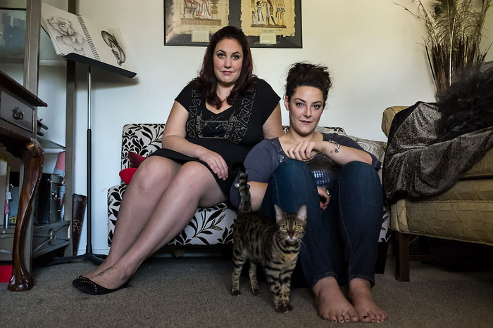 Фотограф стоит голым перед своими моделями, Тревор Кристенсен, Trevor Christensen