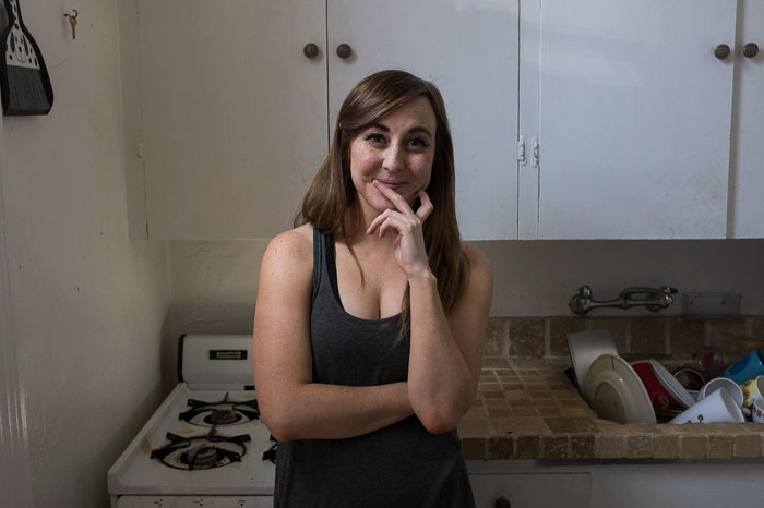 Фотограф стоит голым перед своими моделями, Тревор Кристенсен, Trevor Christensen