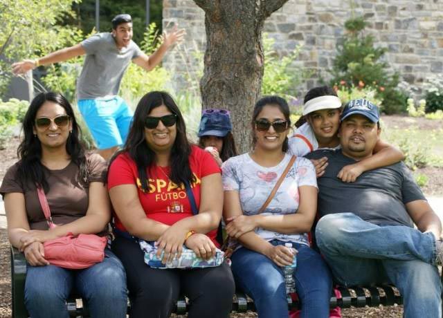 фотобомбы, фотографии самое интересное на фоне, фотографии фон главное, фотографии со смешным фоном