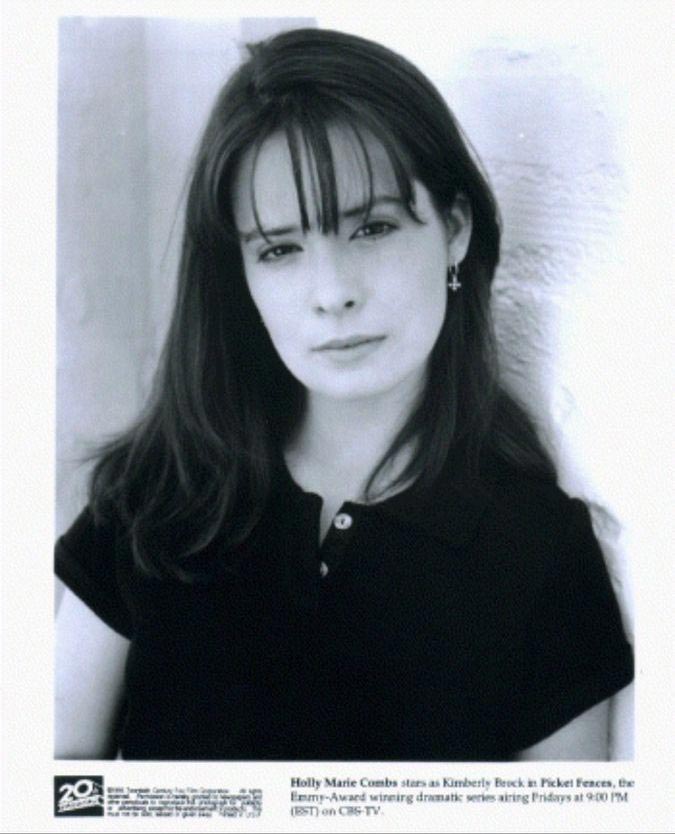 Звёзды делятся своими детскими и юношескими фотографиями, звёзды в детстве 