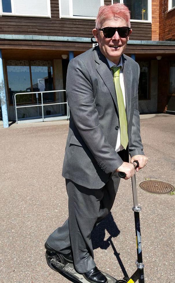 поспорили и проиграли, люди проспорили, наказание за спор, выиграл в споре