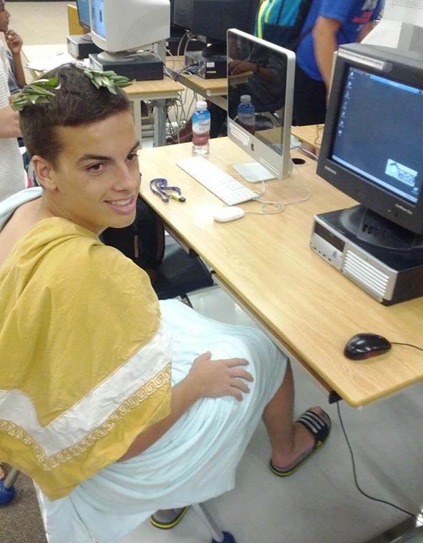 поспорили и проиграли, люди проспорили, наказание за спор, выиграл в споре