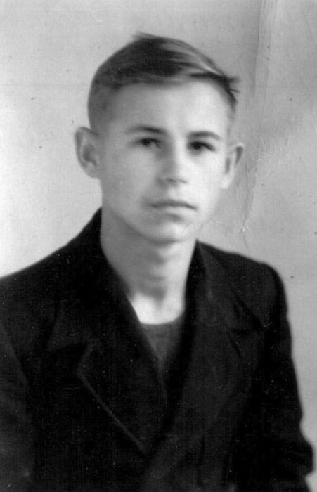 6 российских знаменитостей, которые выросли в детском доме русские звёзды выросшие в детском доме, советские знаменитости выросшие в детском доме