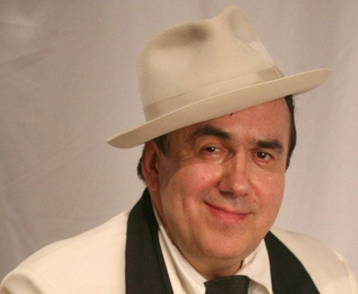 6 российских знаменитостей, которые выросли в детском доме русские звёзды выросшие в детском доме, советские знаменитости выросшие в детском доме