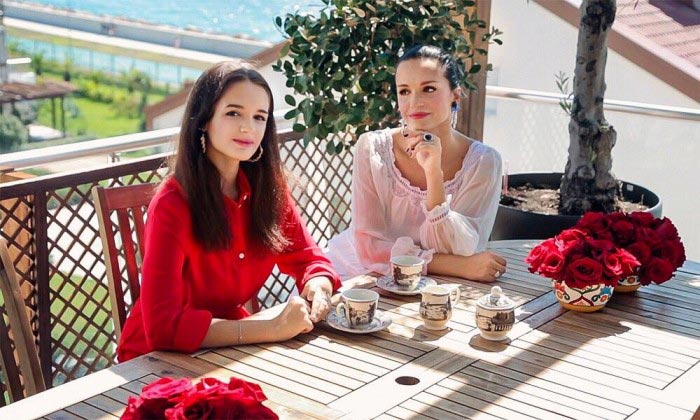 звезды ставшие мамами в юном возрасте, знаменитости ставшие мамами в молодом возрасте 