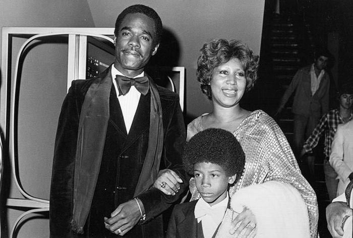 звезды ставшие мамами в юном возрасте, знаменитости ставшие мамами в молодом возрасте 