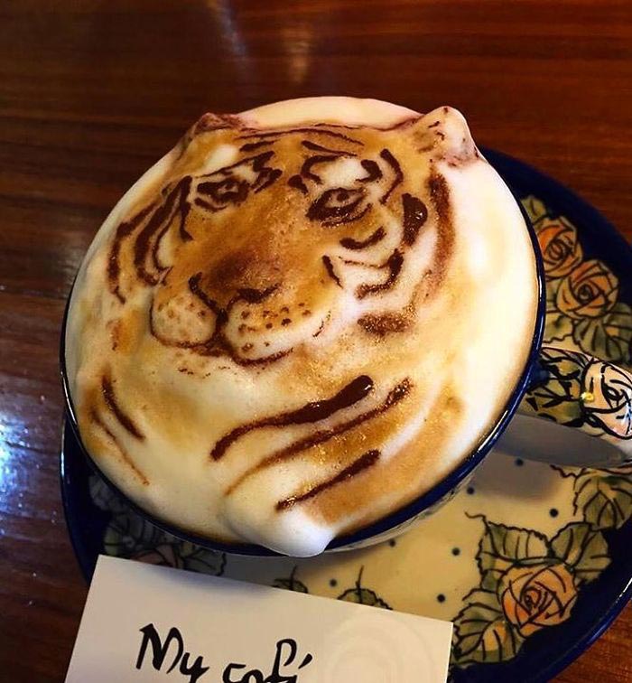 Бариста с Тайваня делает потрясающее 3D-латте, Чанг Куэй-фанг