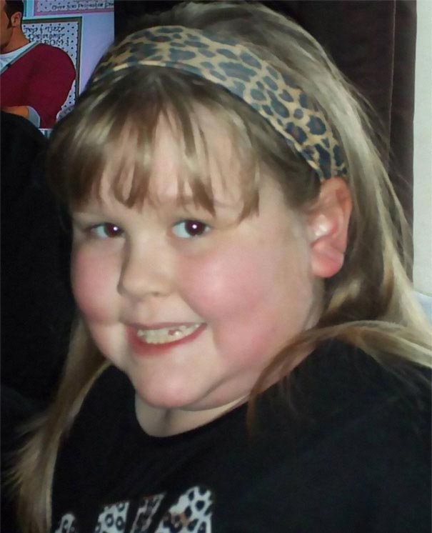 Над этой девушкой издевались в школе с 7 лет и на выпускной она приехала с крутым эскортом байкеры сопроводили на выпускной, байкеры на впускном