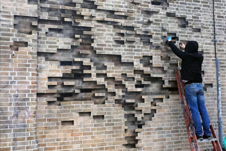 Думаете кто-то просто двигал кирпичи в этой стене? Нет, всё гораздо интереснее дерево из кирпичей, выдвинутые кирпичи, Pejac, оптическая иллюзия