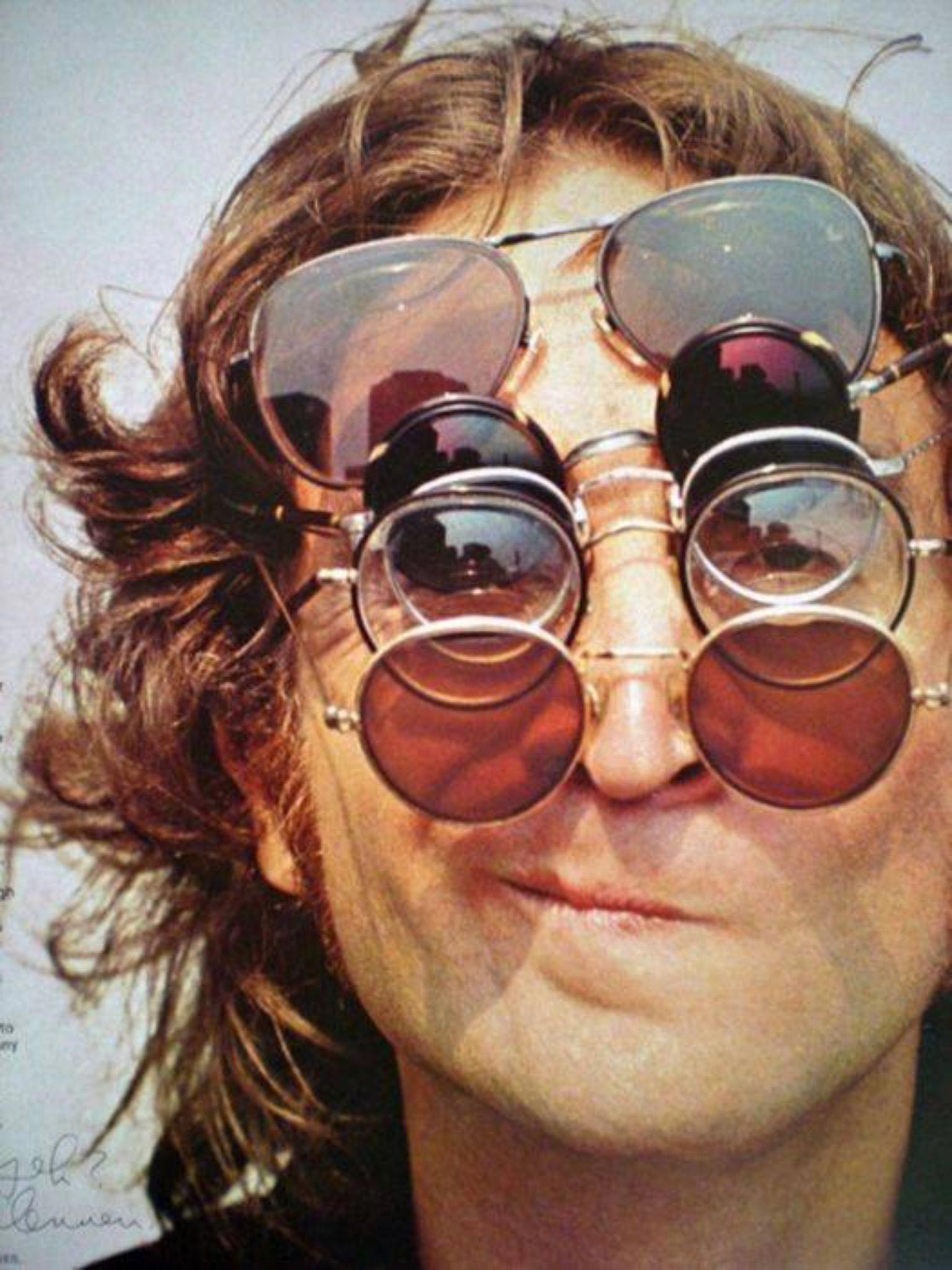 Картинки смешных очков. Джон Леннон. Очки John Lennon. Очки солнцезащитные John Lennon. Джон Леннон 1970.