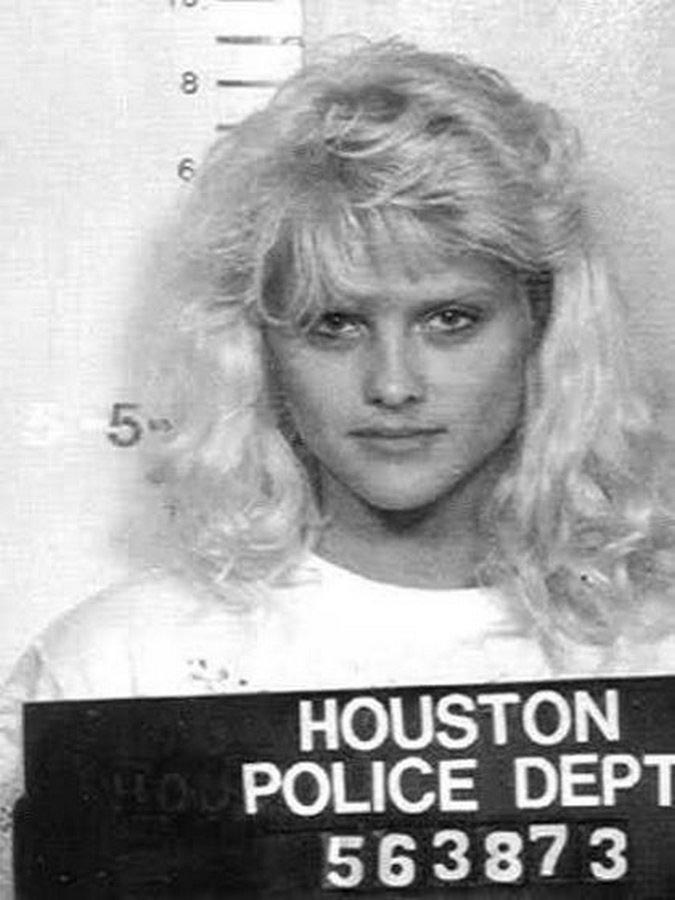 Фотографии знаменитостей в досье полицейских архивов., арестованные знаменитости 