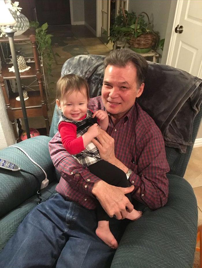 Безработный папа-инвалид удивил свою дочь подарком, Морган Портерфилд