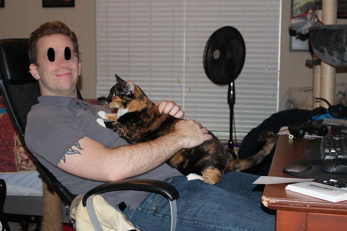 Друзья сказали этому парню что он привлечёт больше женщин без бороды. Он решил проверить красивее с бородой или без бороды, с бородой и без бороды, с бородой или без бороды Tinder, эксперимент Tinder