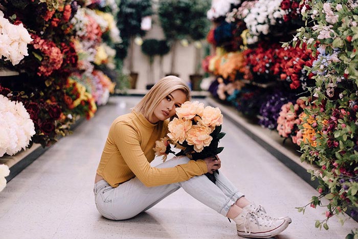 фотограф находит уродливые места, Келси Мэггерт